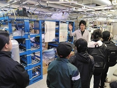 02-2_施設見学会.jpg